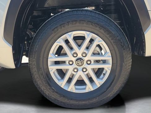 Used 2023 Toyota Tundra SR5 w/ SR5 Premium Package RWD image 32