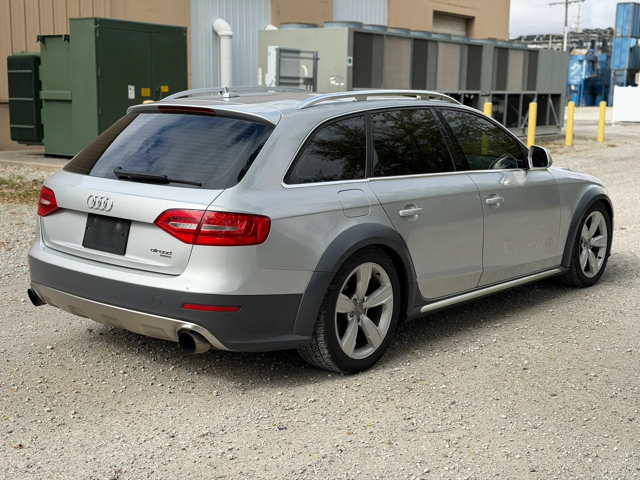 Used 2013 Audi A4 Premium w/ Convenience Pkg AWD/4WD image 5