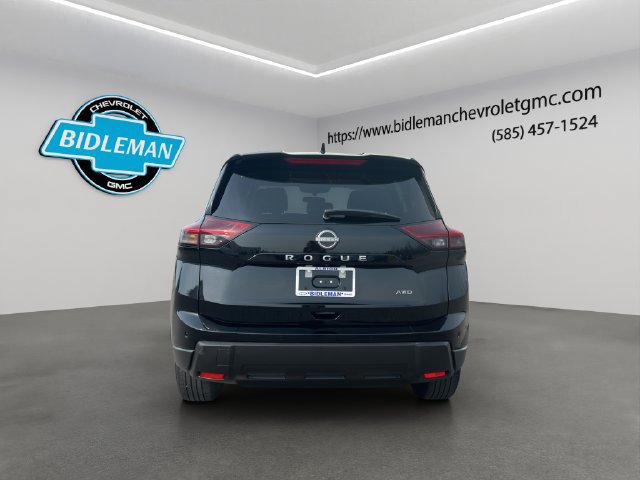 Used 2026 Nissan Rogue SV AWD/4WD image 7