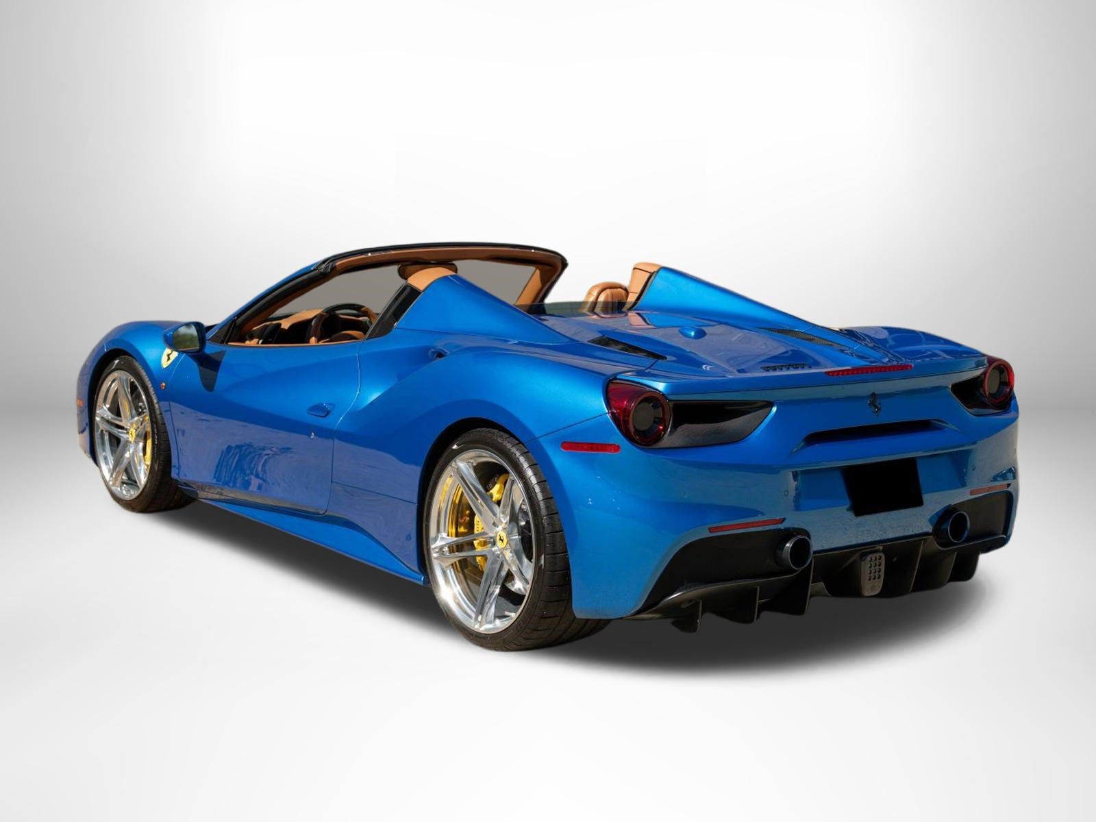 Used 2016 Ferrari 488 Spider RWD image 2