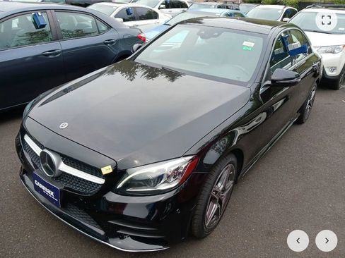 Used 2019 Mercedes-Benz C 300 4MATIC Sedan image 2