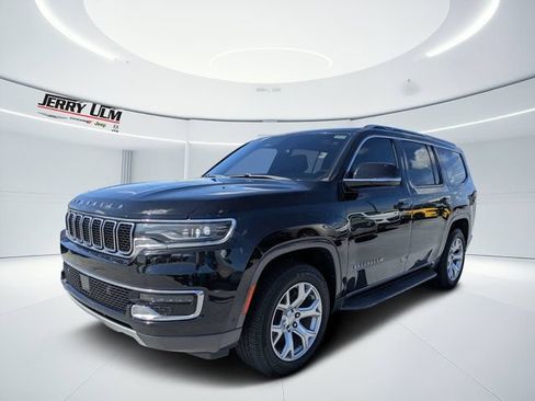 Used 2022 Jeep Wagoneer Series II RWD image 7