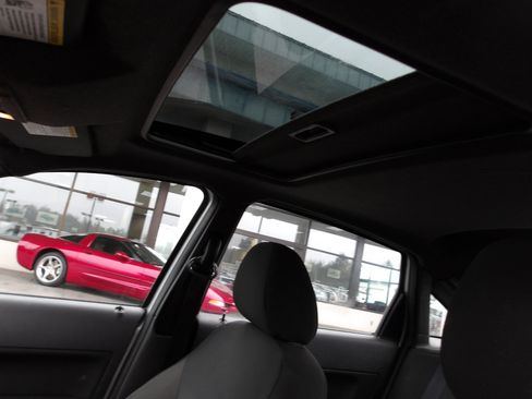 Used 2010 Ford Focus SES image 14