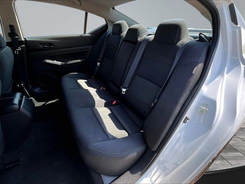 Used 2025 Nissan Altima 2.5 SV FWD image 23