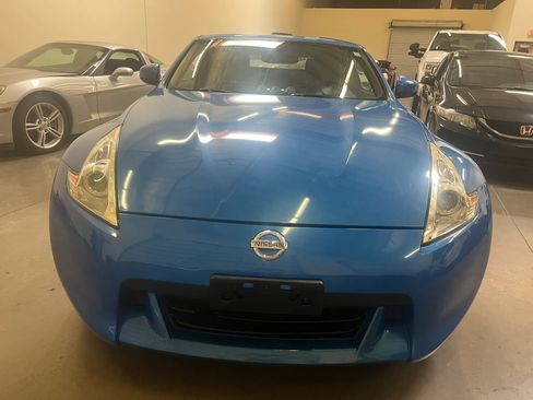 Used 2009 Nissan 370Z Touring image 8