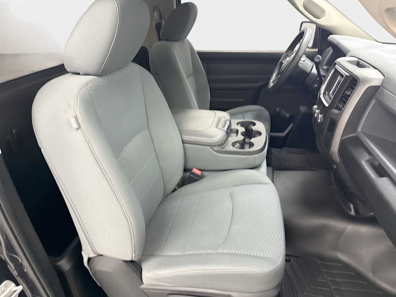 Used 2013 RAM 1500 Express RWD image 24