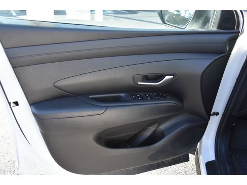 Used 2025 Hyundai Tucson SEL image 16