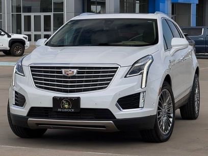 Used 2017 Cadillac XT5 Platinum w/ Driver Assist Package
