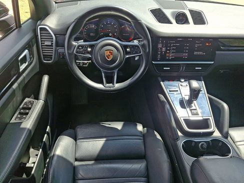 Used 2019 Porsche Cayenne AWD/4WD image 11