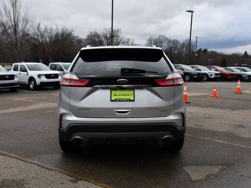 Used 2019 Ford Edge Titanium w/ Cold Weather Package image 5