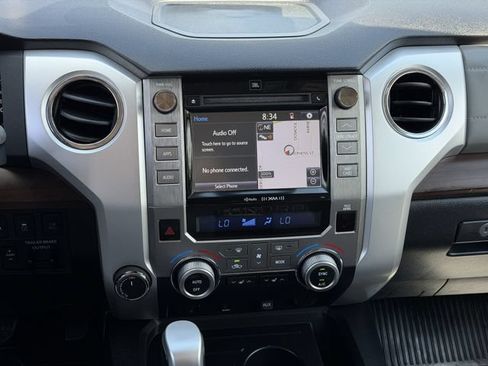 Used 2018 Toyota Tundra Limited w/ Limited Premium Package AWD/4WD image 16