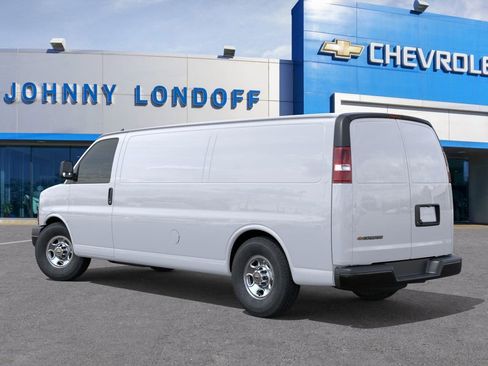 New 2025 Chevrolet Express 3500 Extended image 3