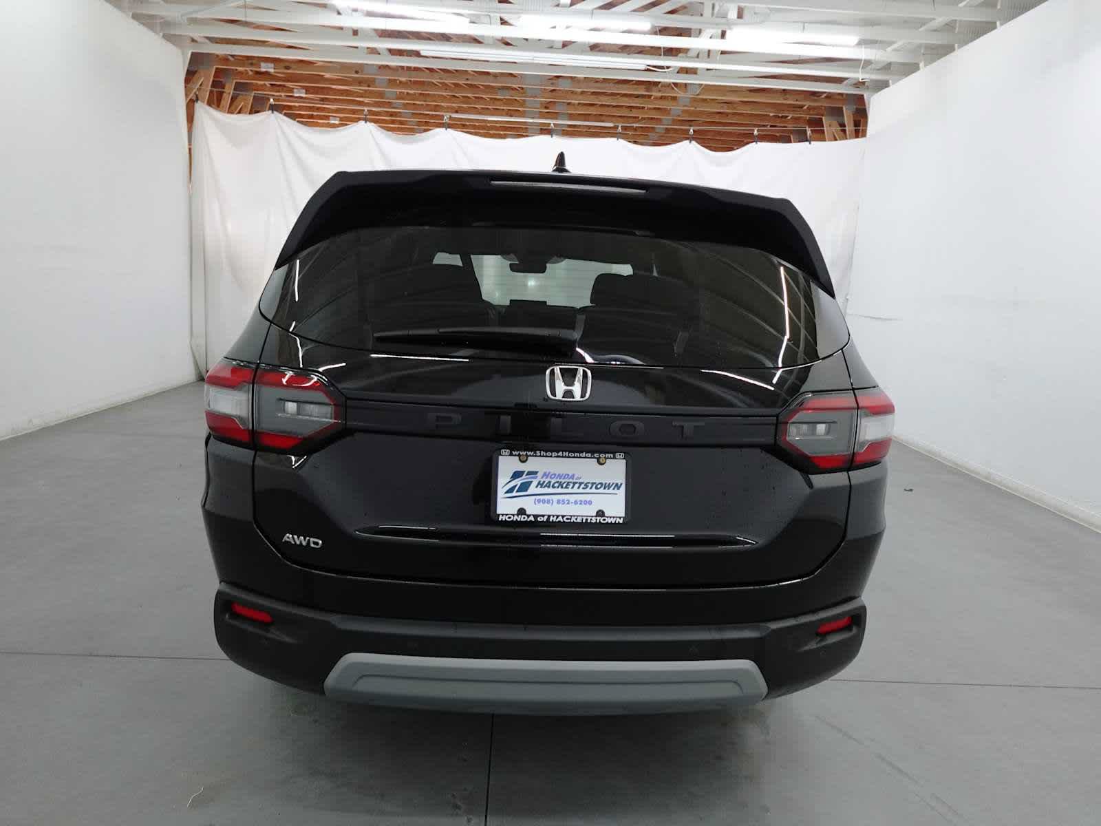 Certified 2024 Honda Pilot EX-L image 6