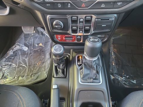 New 2026 Jeep Wrangler Unlimited Sport image 25