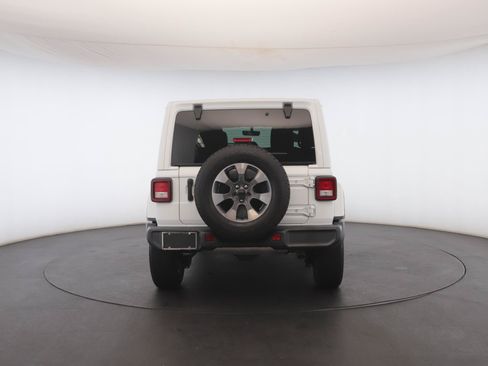Used 2022 Jeep Wrangler Unlimited Sahara w/ Cold Weather Group AWD/4WD image 20