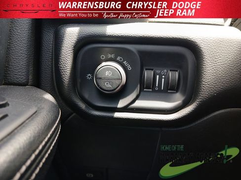 Used 2019 RAM 2500 Big Horn w/ Night Edition AWD/4WD image 31