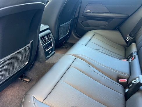 Used 2023 BMW i4 eDrive35 RWD image 29