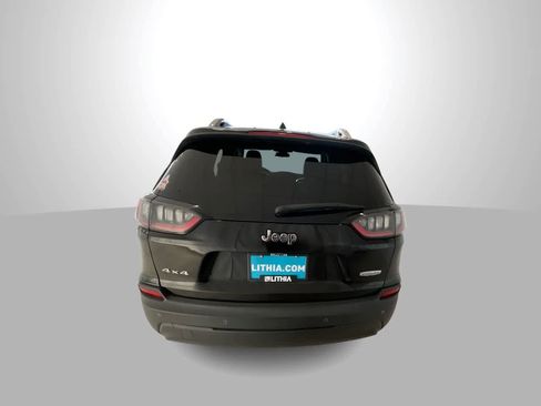 Used 2019 Jeep Cherokee Latitude Plus AWD/4WD image 7