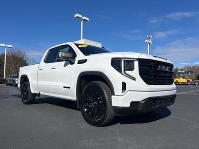 Used 2024 GMC Sierra 1500 Elevation w/ LPO, Elevation Black Package