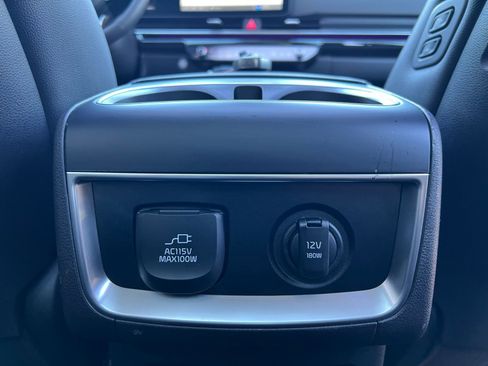 Used 2025 Kia Carnival SX Prestige image 56