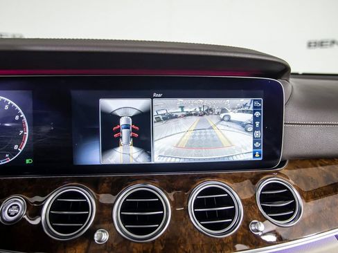 Used 2020 Mercedes-Benz E 450 4MATIC Wagon image 31