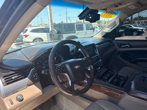 Used 2015 Chevrolet Tahoe LTZ RWD image 11