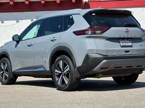 Used 2022 Nissan Rogue SL FWD image 6