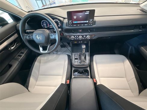 Used 2024 Honda CR-V EX image 22