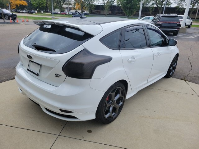 Used 2014 Ford Focus ST w/ Equipment Group 202A FWD image 9