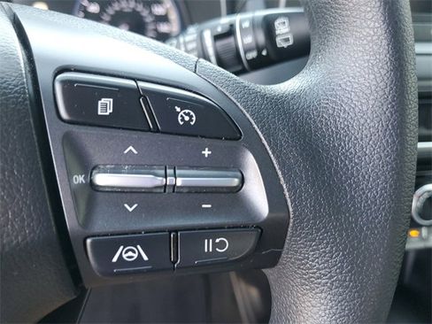 Used 2022 Hyundai Kona SEL image 24