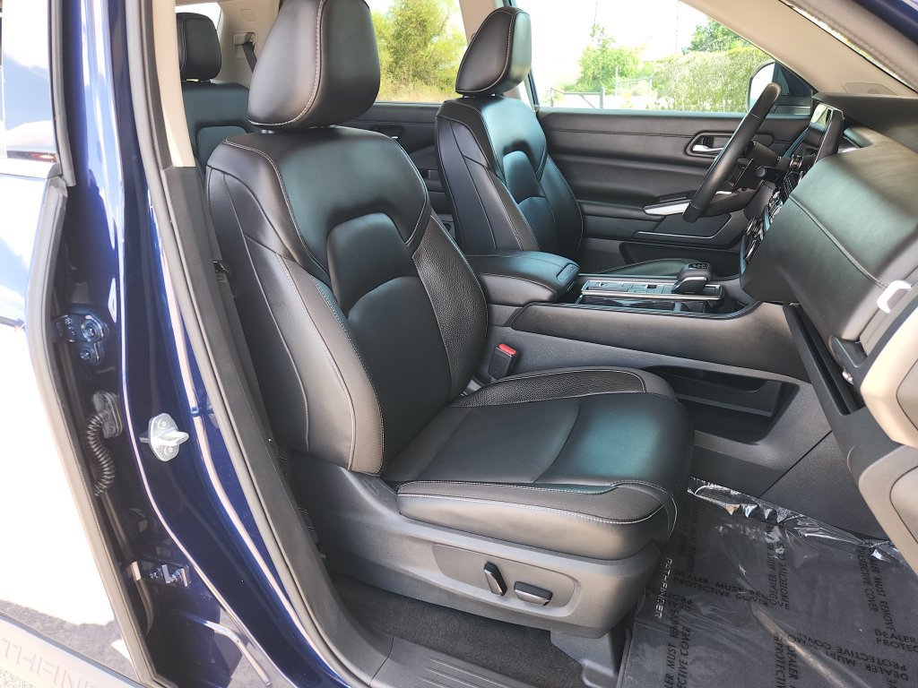 Used 2022 Nissan Pathfinder SL w/ SL Premium Package FWD image 17