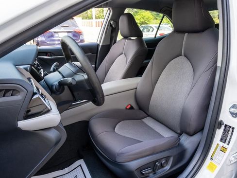 Used 2023 Toyota Camry LE FWD image 14