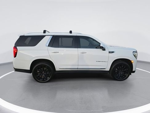 Used 2021 GMC Yukon Denali w/ Denali Premium Package image 2