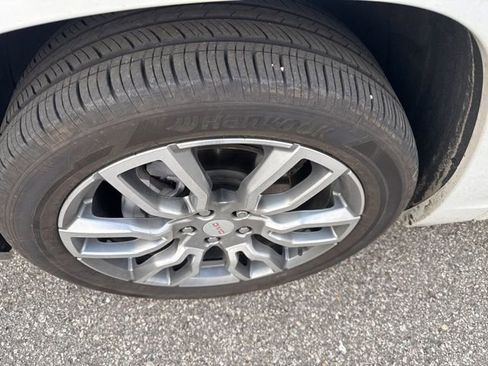 Used 2022 GMC Terrain Denali image 13