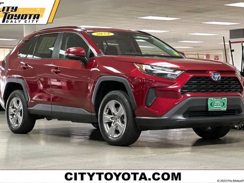 Certified 2024 Toyota RAV4 LE AWD/4WD image 1
