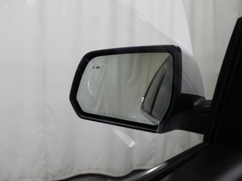 Used 2018 GMC Acadia SLT image 13