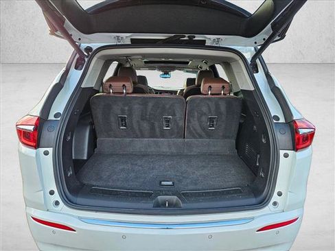 Used 2020 Buick Enclave Avenir w/ Avenir Technology Package image 6