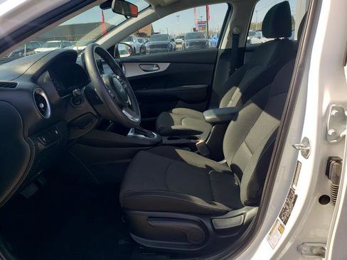 Certified 2023 Kia Forte LXS FWD image 11