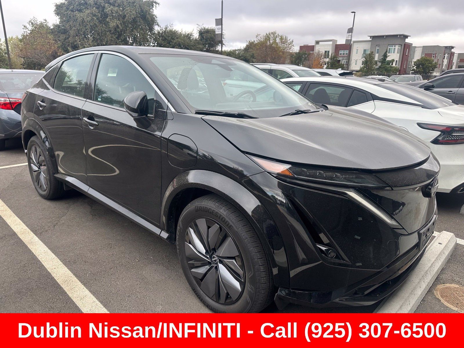 Used 2023 Nissan Ariya FWD image 1