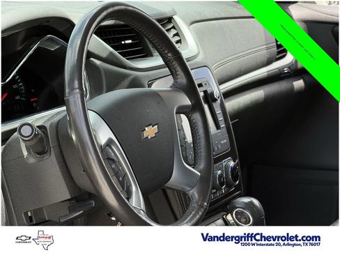 Used 2015 Chevrolet Traverse LTZ FWD image 6