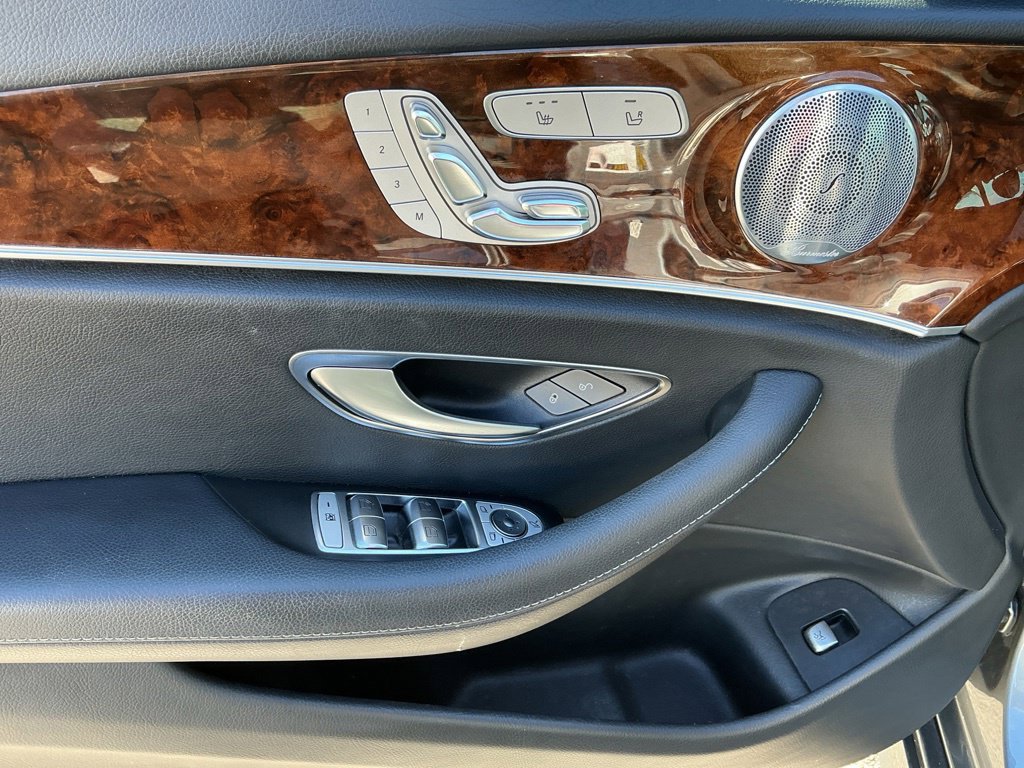 Used 2017 Mercedes-Benz E 300 4MATIC image 16