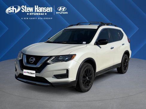 Used 2017 Nissan Rogue SV w/ Midnight Edition Package image 1
