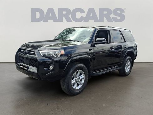 Used 2024 Toyota 4Runner SR5 Premium w/ Moonroof Package AWD/4WD image 3