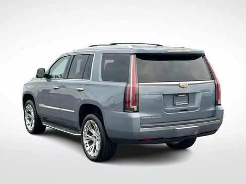 Used 2015 Cadillac Escalade Luxury AWD/4WD image 6