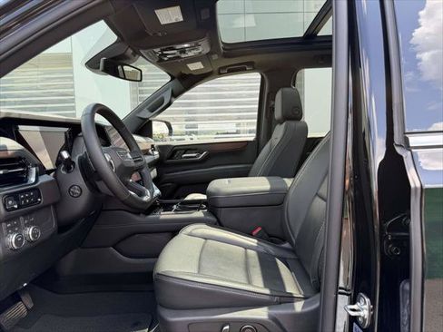 Used 2026 GMC Yukon XL Denali w/ Sun & Power Step Package AWD/4WD image 20