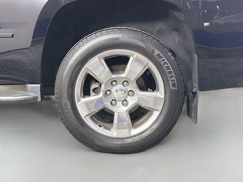 Used 2017 Chevrolet Tahoe Premier AWD/4WD image 35