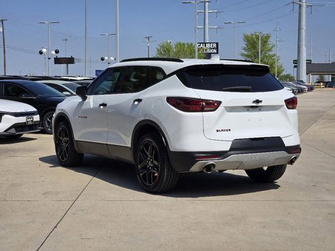 Used 2024 Chevrolet Blazer LT w/ Sound & Technology Package image 3