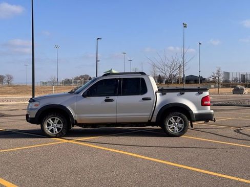 Used 2007 Ford Explorer Sport Trac XLT image 30