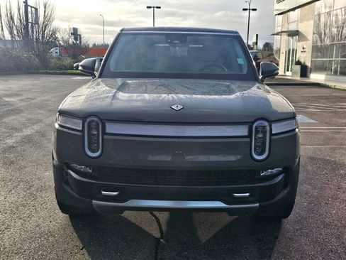Used 2023 Rivian R1S Launch Edition image 2
