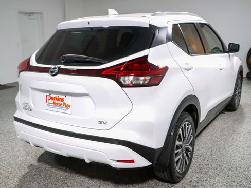 Used 2021 Nissan Kicks SV image 7